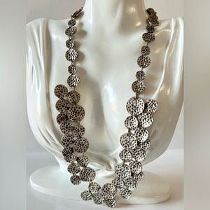 🎄 4/25$ Sazzu Vintage Ethnic Style Hammered pewter Disc Necklace